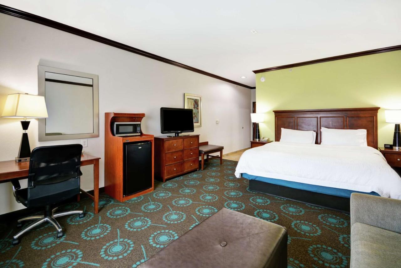 King  Study Room  - Non-Smoking at Hampton Inn & Suites San Antonio/Northeast I-35