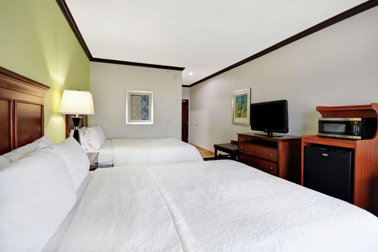 Queen Room with Two Queen Beds - Non-Smoking at Hampton Inn & Suites San Antonio/Northeast I-35