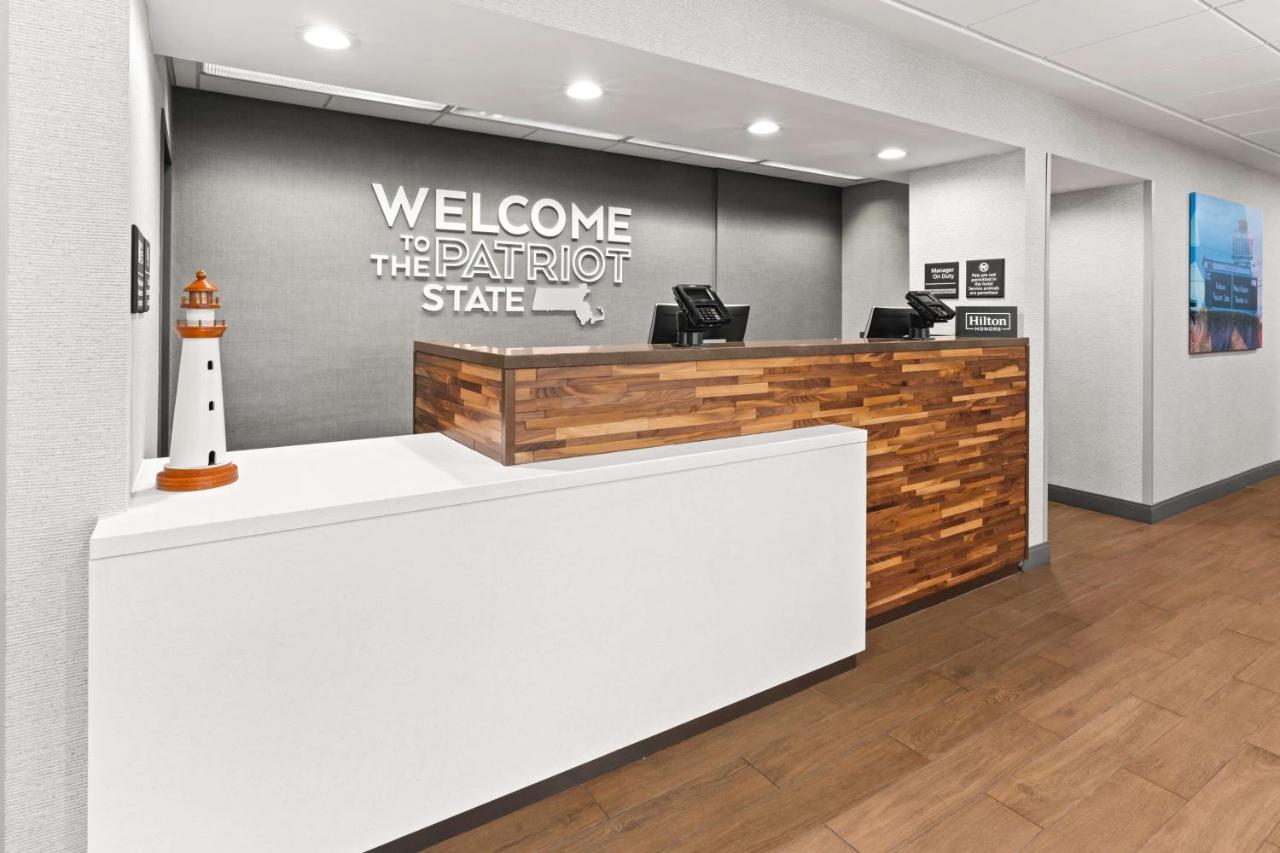 | Hampton Inn Seekonk
