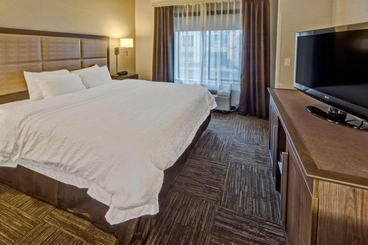 King Room with Sofa Bed - Non-Smoking at Hampton Inn Salt Lake City/Layton