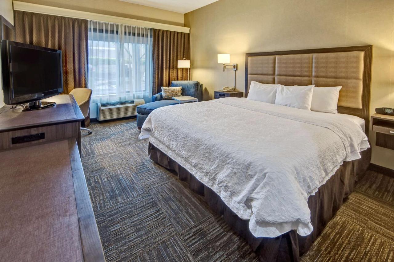 King Room - Non-Smoking at Hampton Inn Salt Lake City/Layton