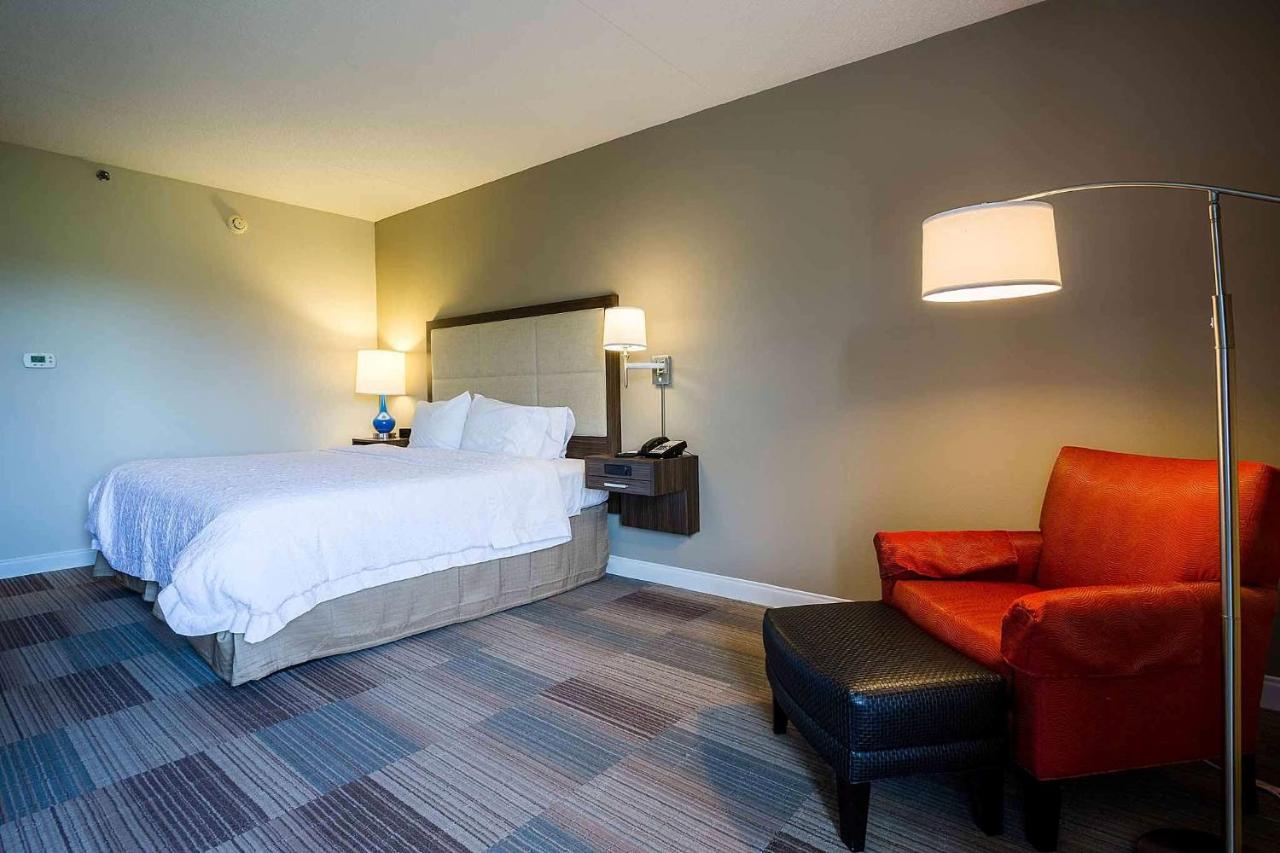King Studio with Sofa Bed - Non-Smoking at Hampton Inn Somerset