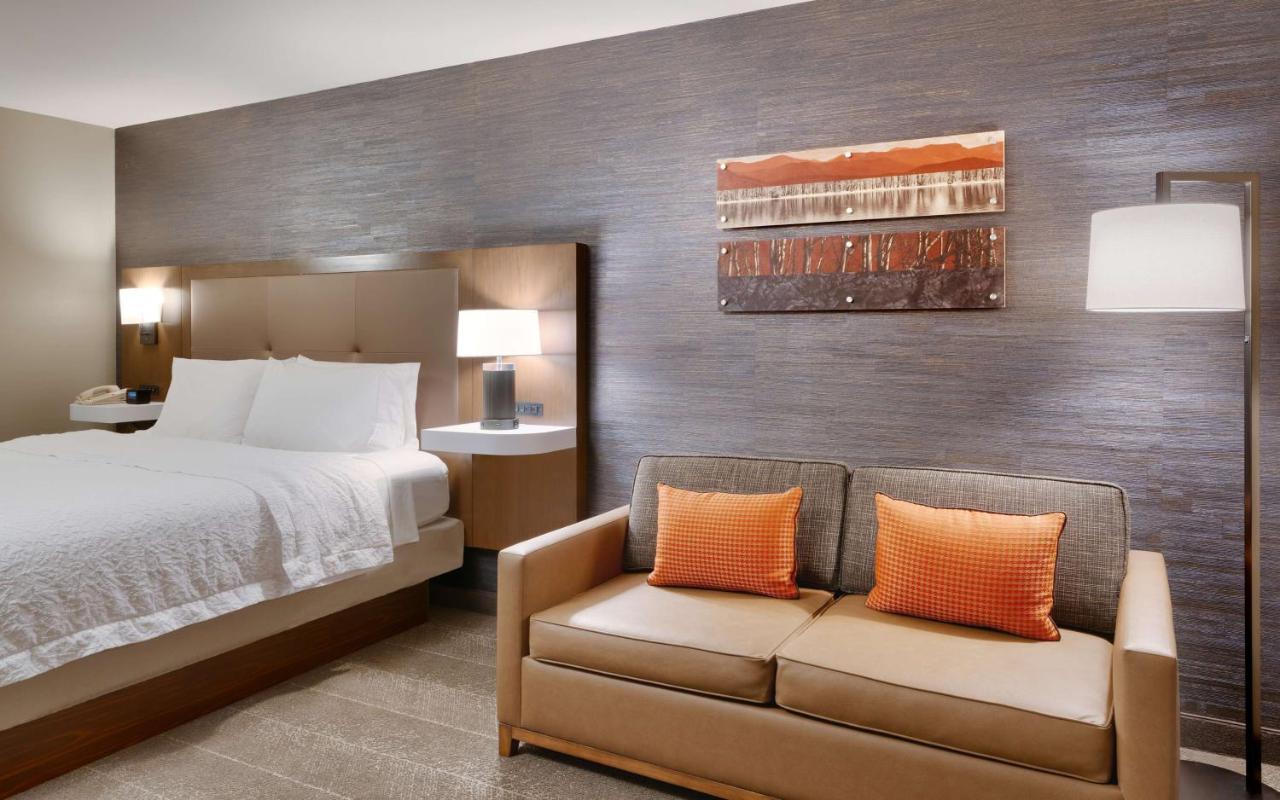 King Room - Non-Smoking at Hampton Inn & Suites Show Low-Pinetop
