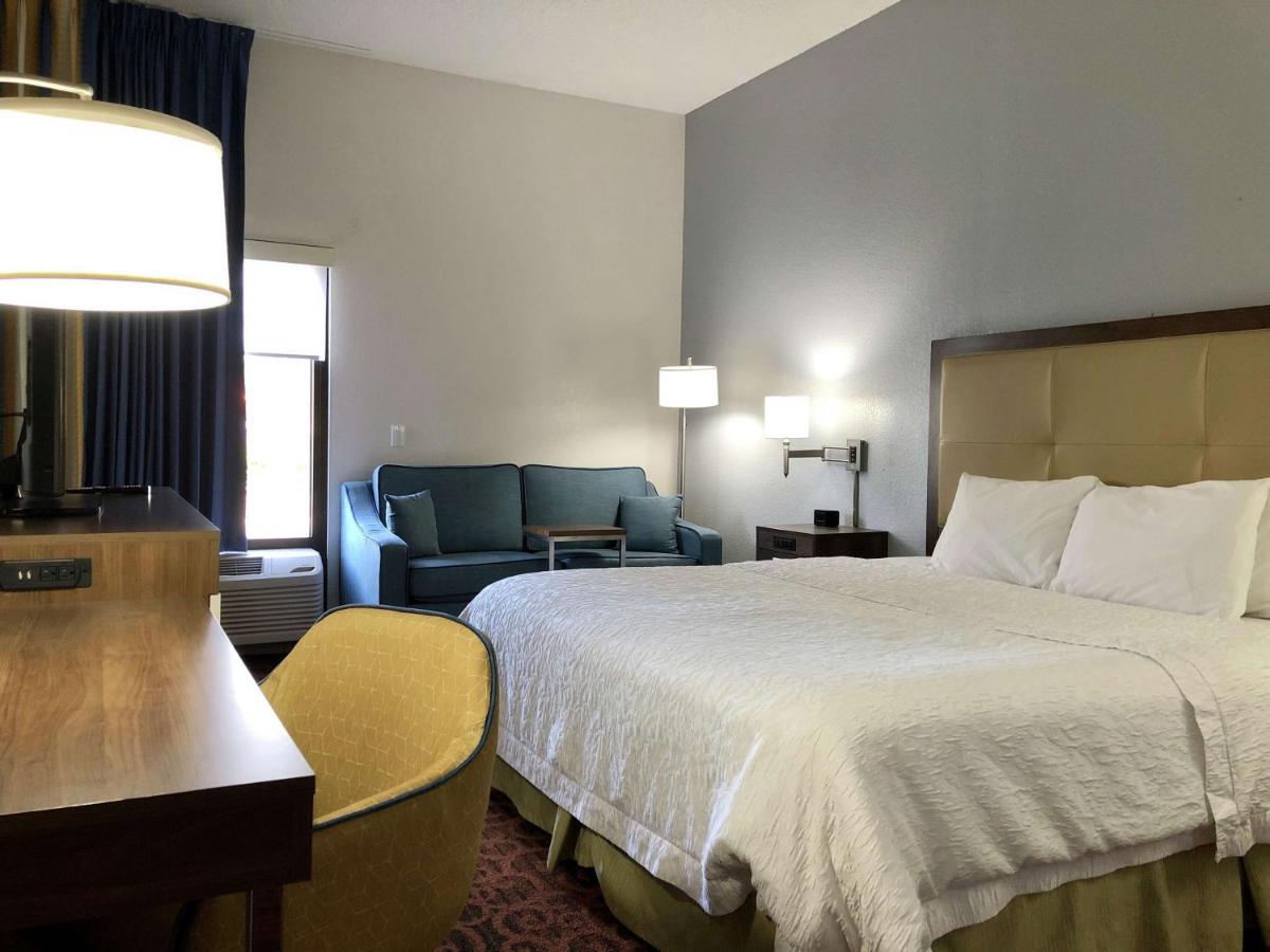 | Hampton Inn by Hilton Spring Hill