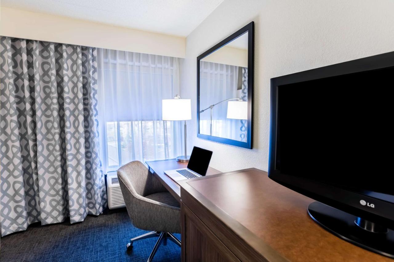 King Room at Hampton Inn St. Charles St. Peters