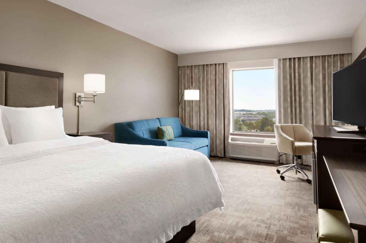Premium Executive King Room - Non-Smoking at Hampton Inn Stow