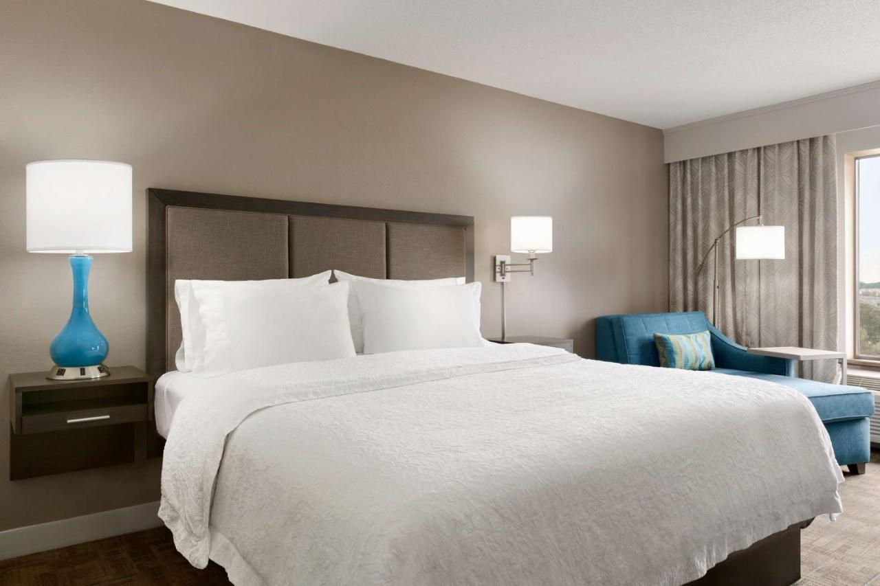 Executive King Room - Non-Smoking at Hampton Inn Stow
