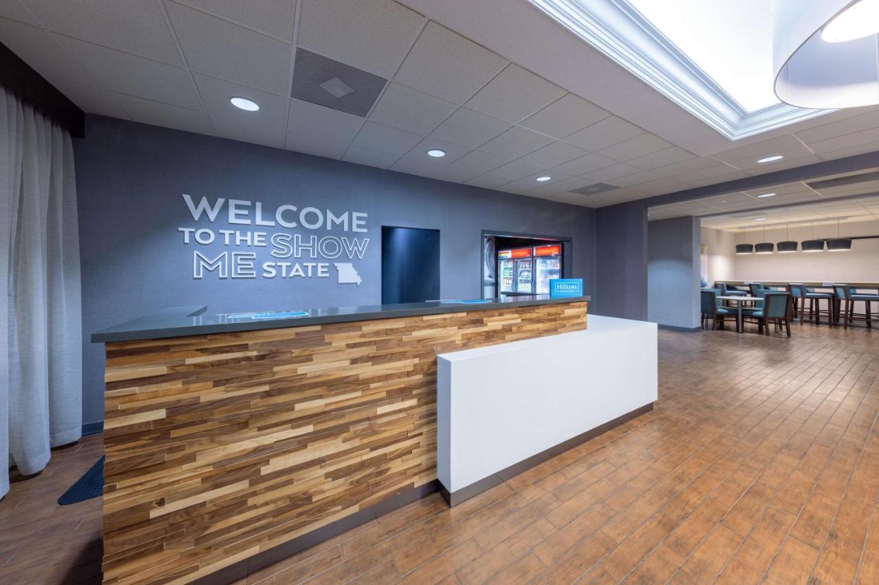 | Hampton Inn Saint Robert