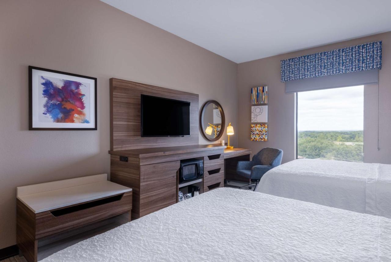 | Hampton Inn Saint Robert