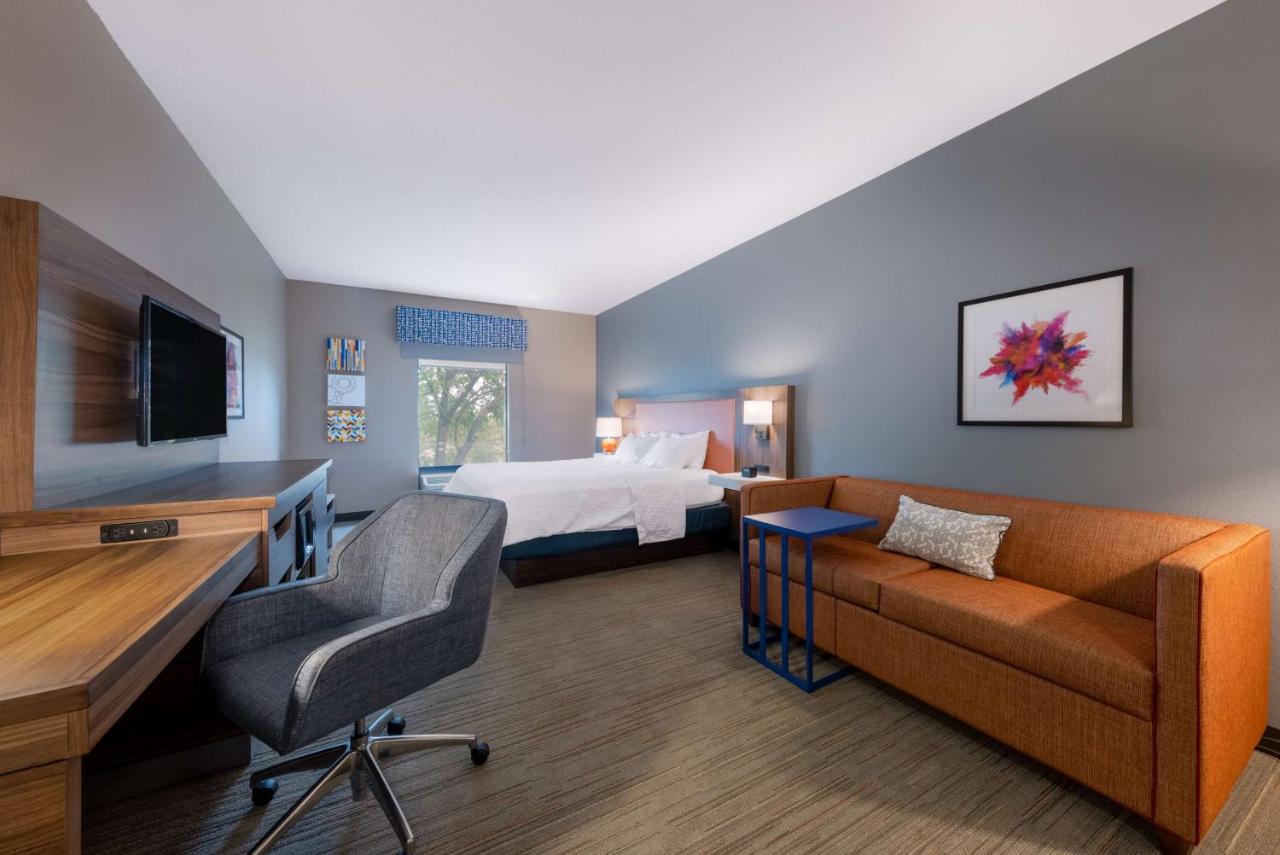  | Hampton Inn Saint Robert