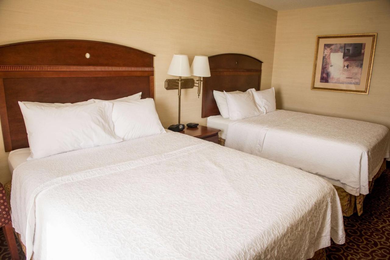 Queen Room with Two Queen Beds Hearing Access at Hampton Inn Plover/Stevens Point