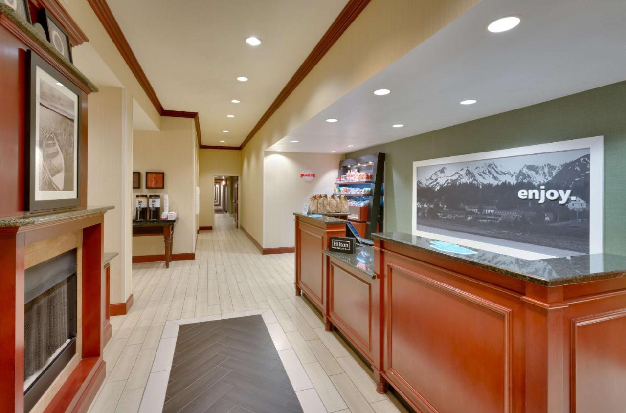 | Hampton Inn Tremonton