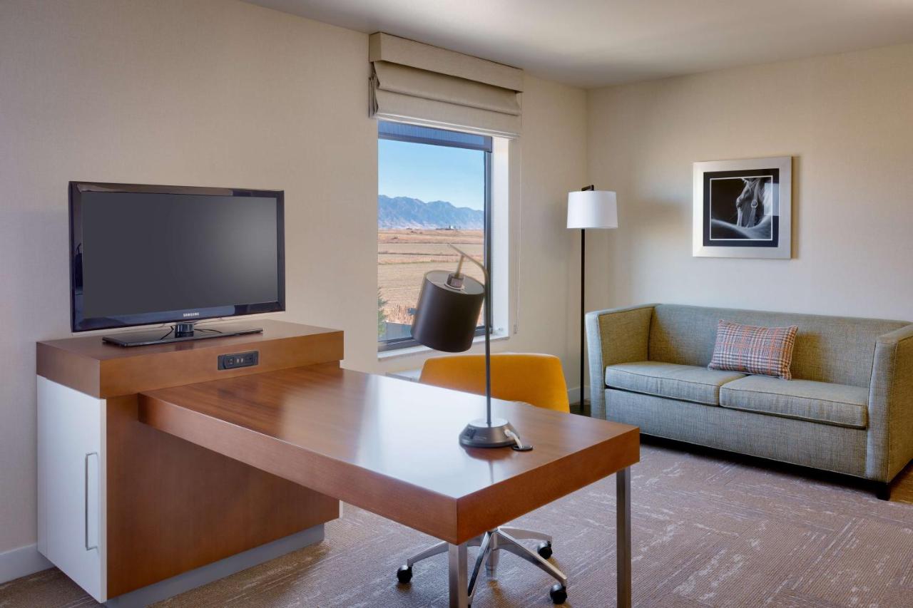 | Hampton Inn Tremonton