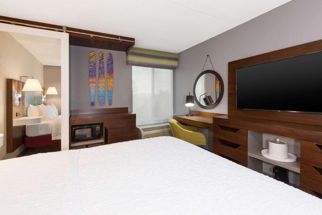 King Room - Disability Access/Non-Smoking at Hampton Inn Traverse City