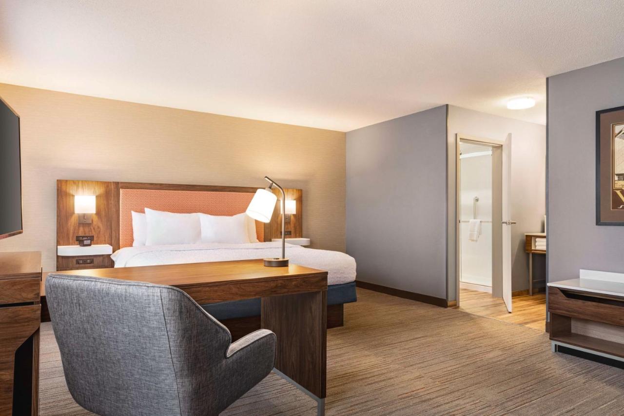 King Studio with Sofa Bed - Non-Smoking at Hampton Inn & Suites Valparaiso