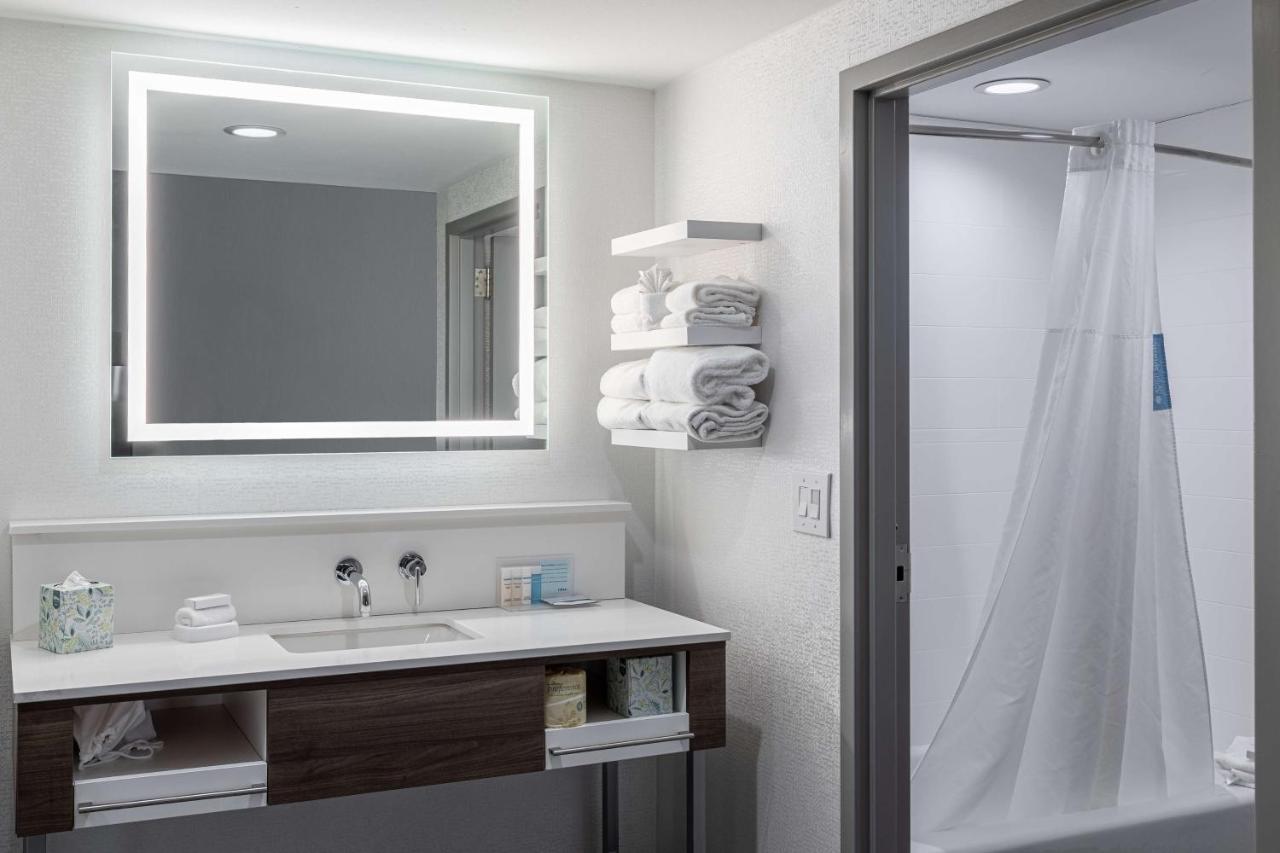 King Studio - Non-Smoking at Hampton Inn Knoxville-West At Cedar Bluff