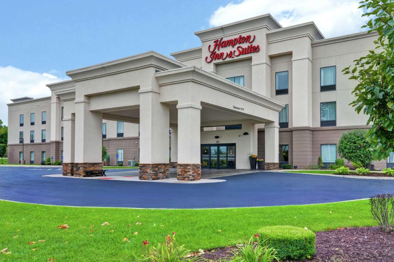 | Hampton Inn and Suites New Hartford/Utica