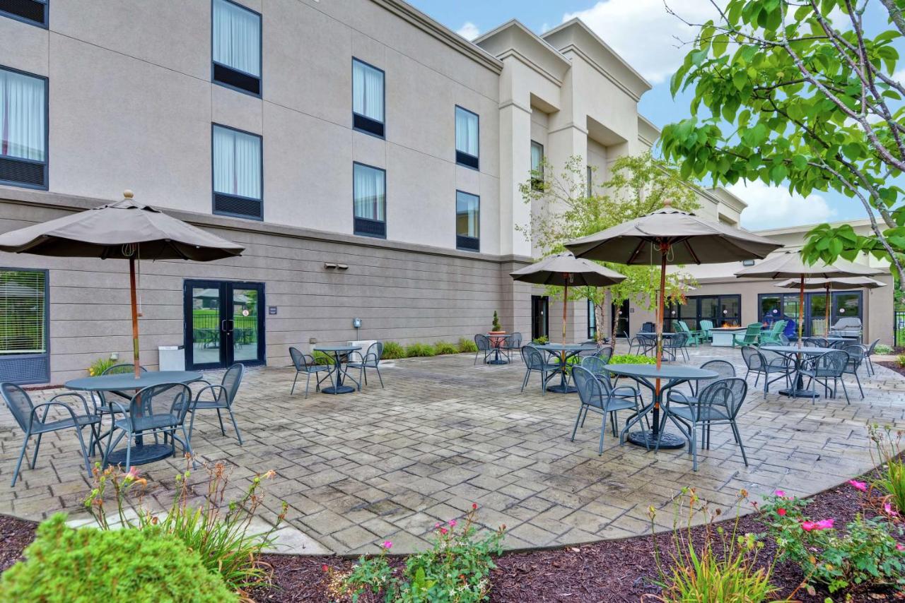 | Hampton Inn and Suites New Hartford/Utica