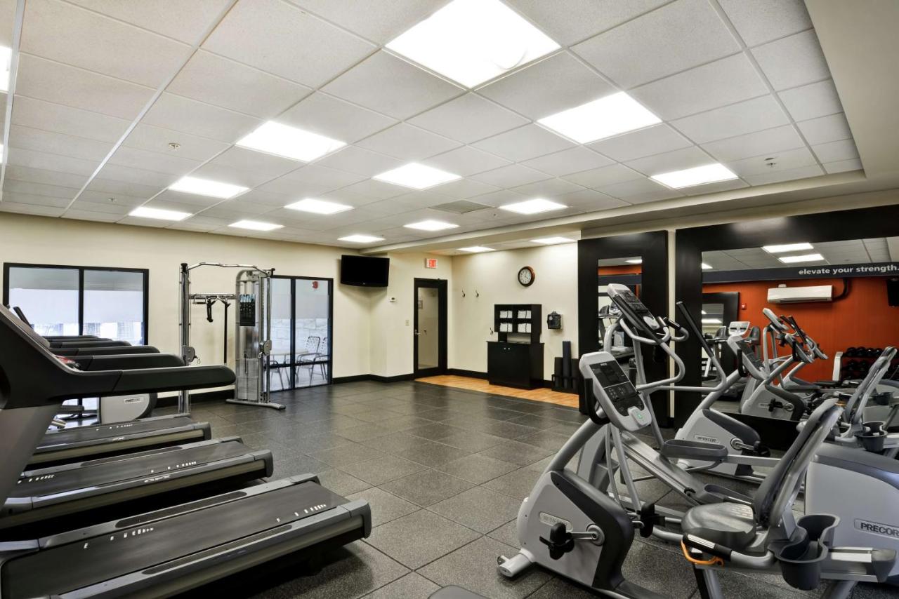 | Hampton Inn and Suites New Hartford/Utica