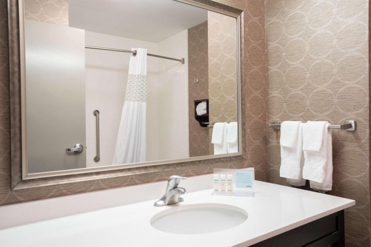 | Hampton Inn Philadelphia/Voorhees