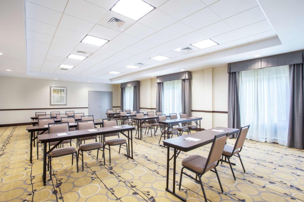  | Hampton Inn Philadelphia/Voorhees