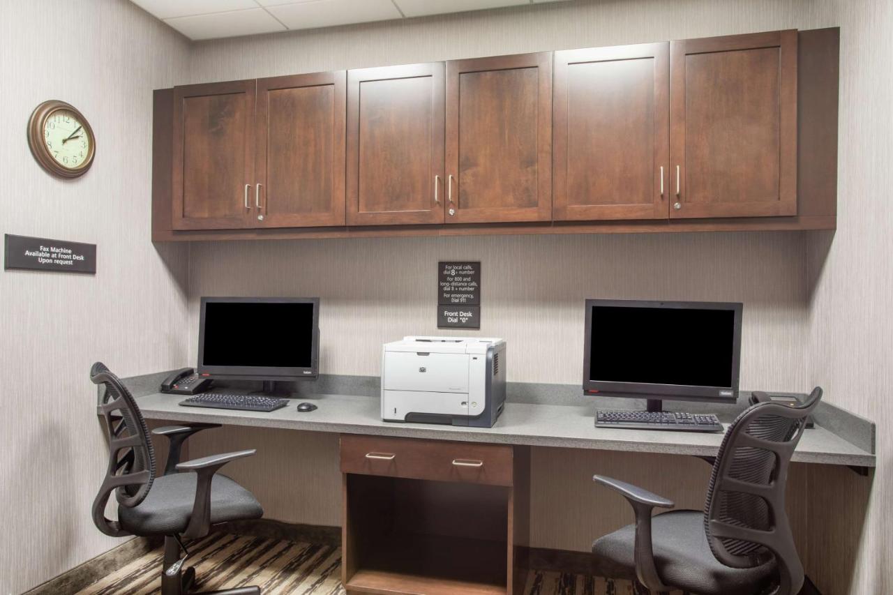 | Hampton Inn Philadelphia/Voorhees