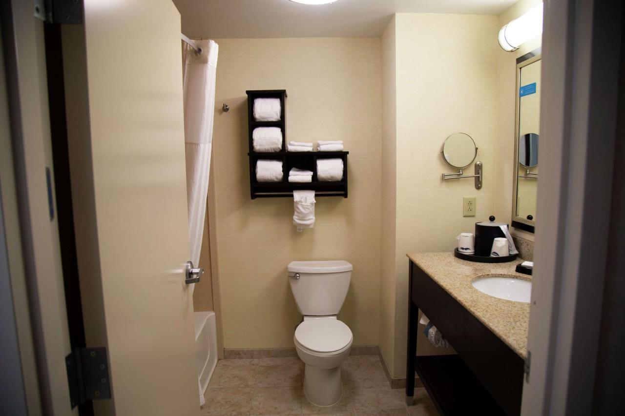 Queen Room with Two Queen Beds at Hampton Inn & Suites Sharon