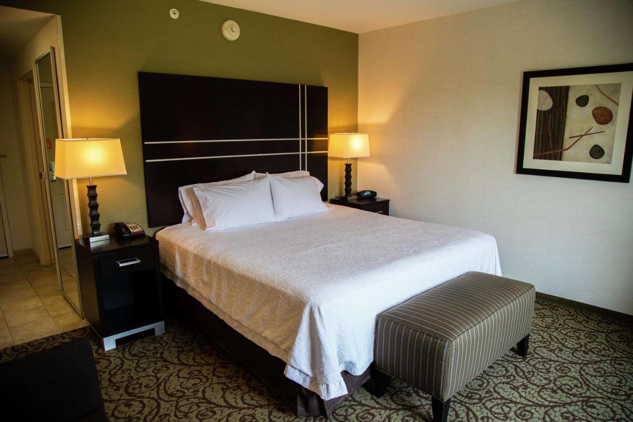 King Room - Non-Smoking at Hampton Inn & Suites Sharon
