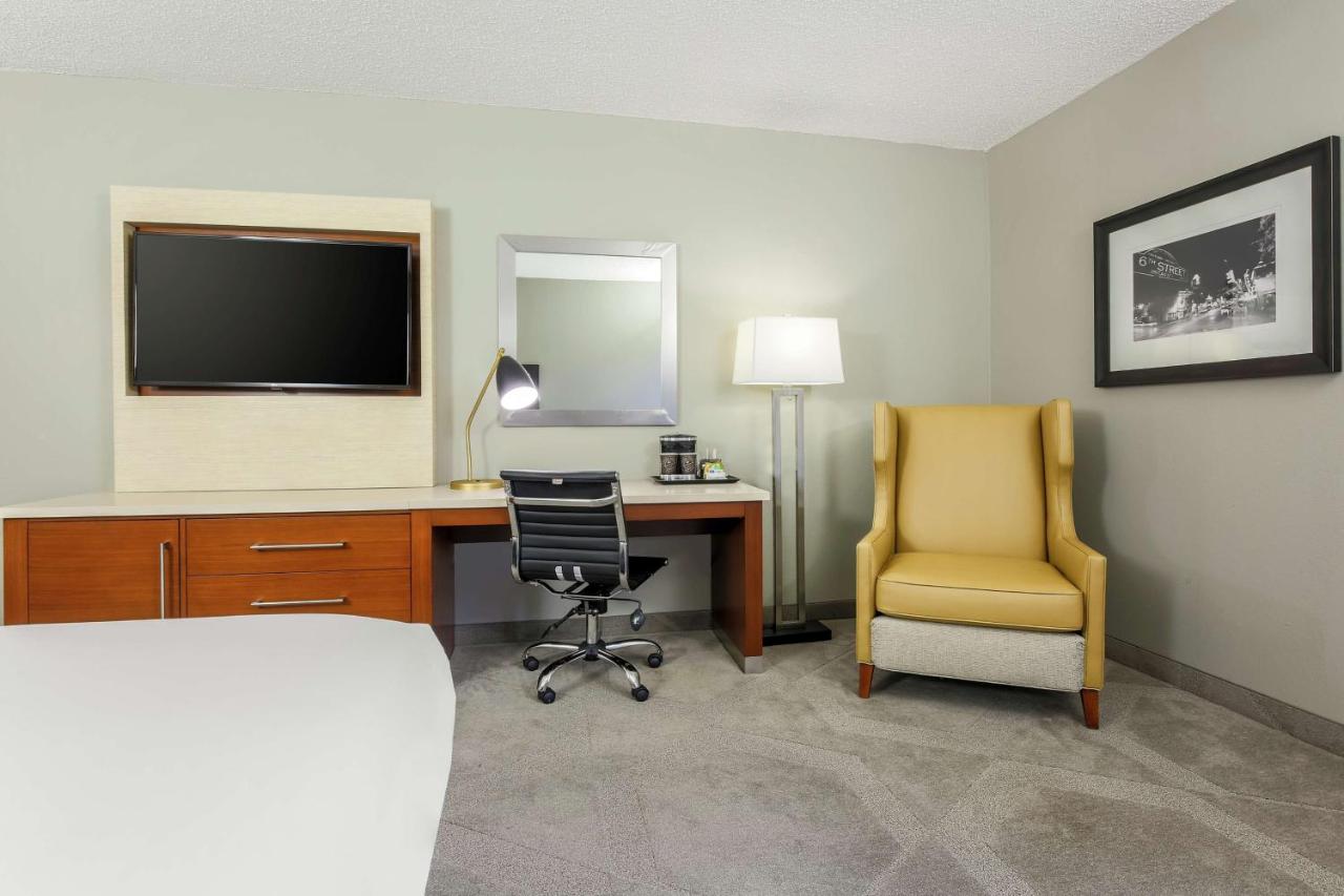Queen Room with Two Queen Beds - Non-Smoking at DoubleTree by Hilton Austin - University Area