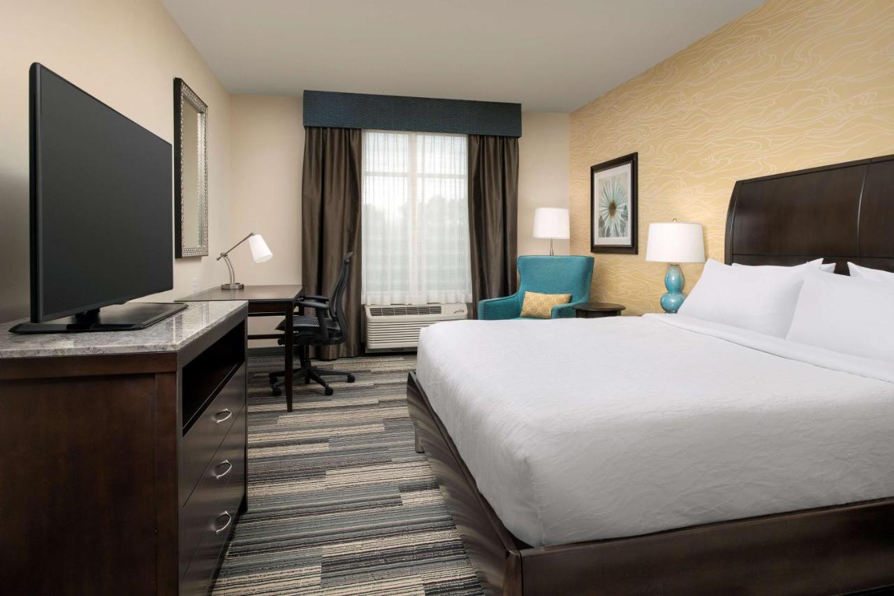 One King Hearing Accessible at Hilton Garden Inn Murfreesboro