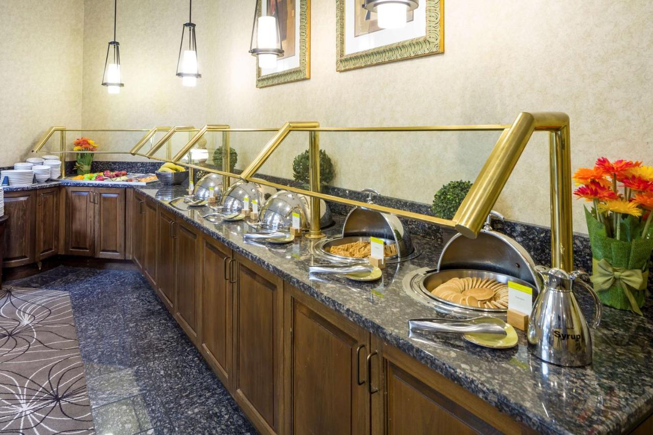 | DoubleTree by Hilton Boston-Milford