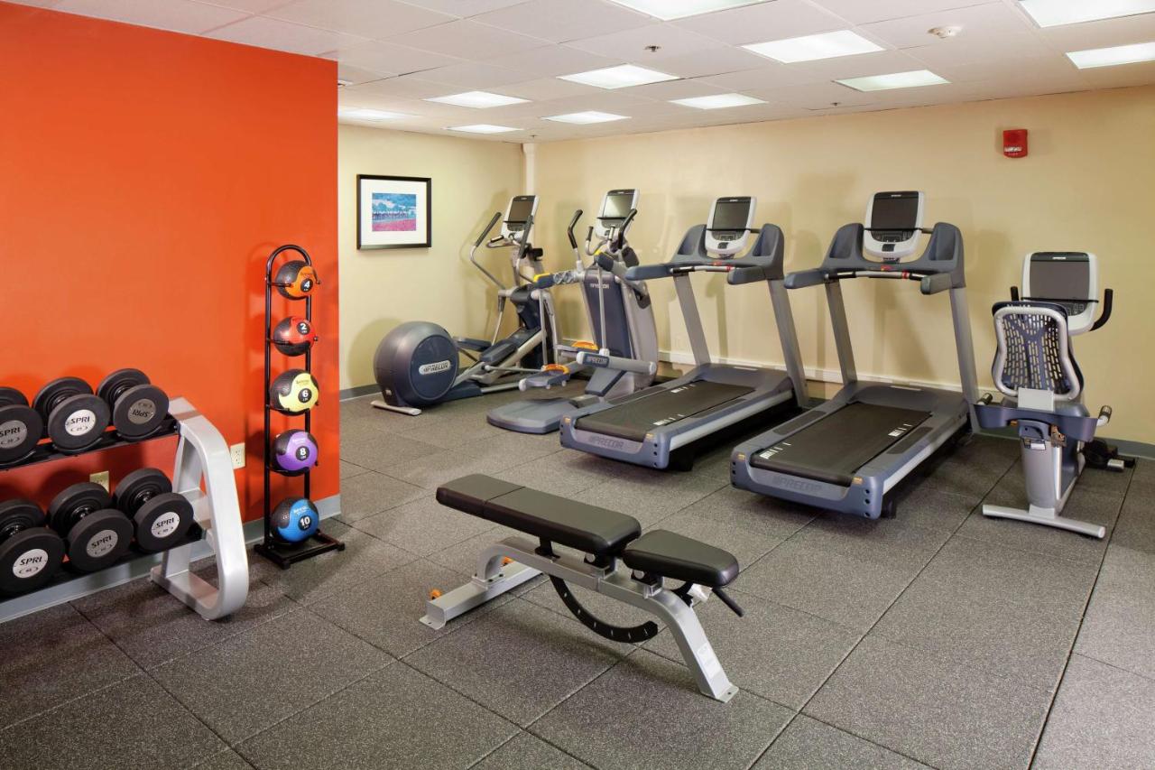 | DoubleTree by Hilton Boston-Milford