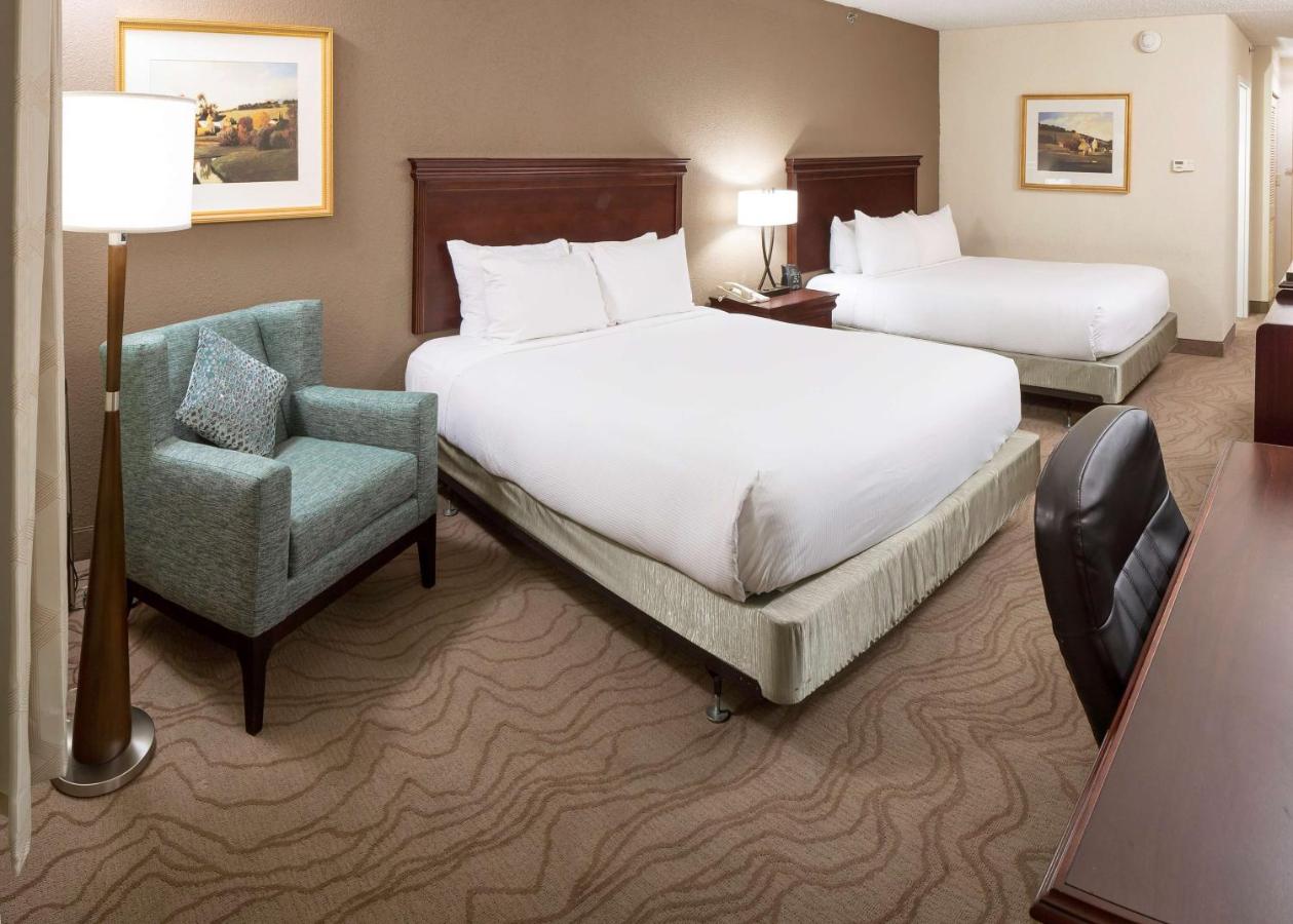 | DoubleTree by Hilton Boston-Milford