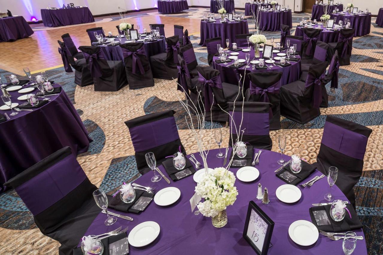 | DoubleTree by Hilton Boston-Milford