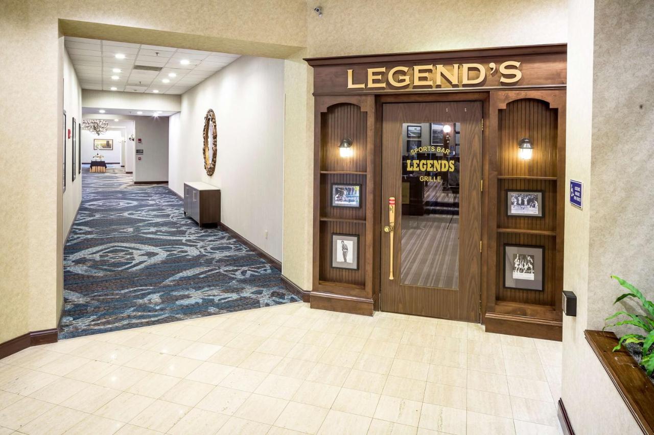| DoubleTree by Hilton Boston-Milford