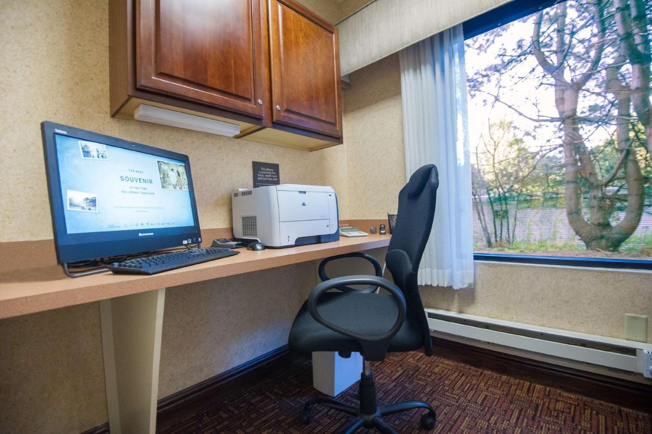 | Hampton by Hilton Brattleboro