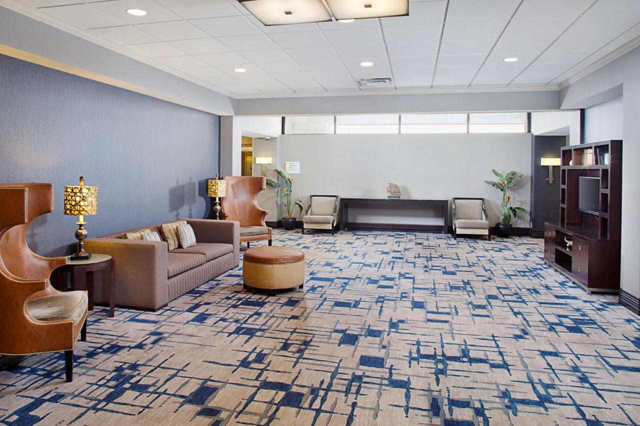 | DoubleTree by Hilton Baltimore - BWI Airport