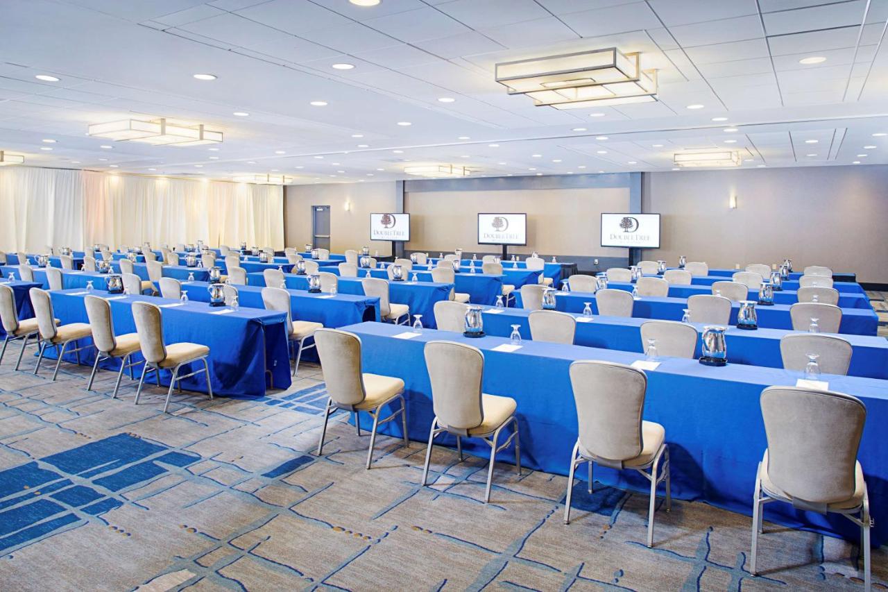| DoubleTree by Hilton Baltimore - BWI Airport