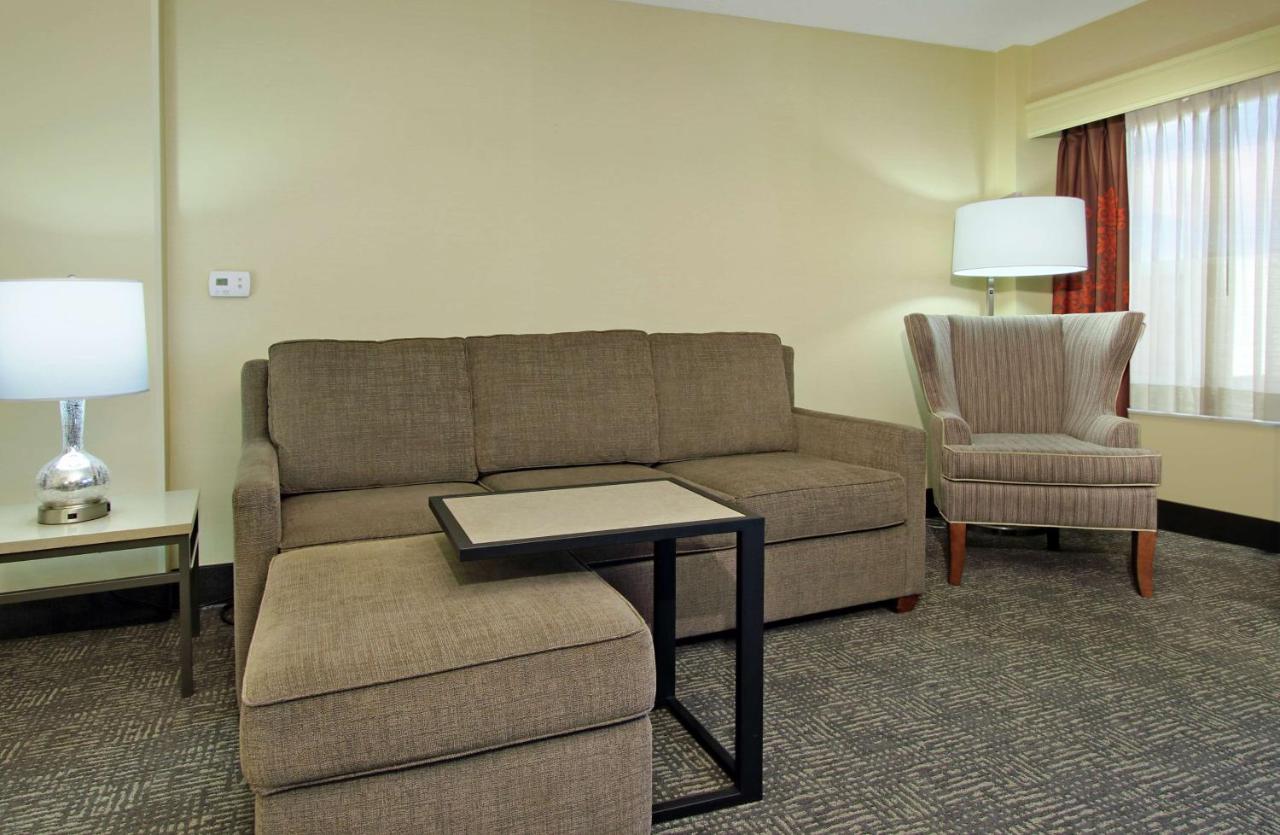 King Suite with Spa Bath - Non-Smoking at Hampton Inn & Suites Columbus-Downtown