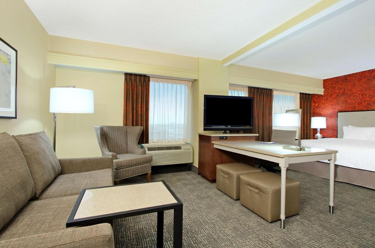 King Suite with Sofa Bed - Non-Smoking at Hampton Inn & Suites Columbus-Downtown