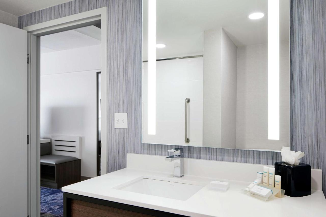 Queen Room at Hilton Garden Inn Champaign/Urbana