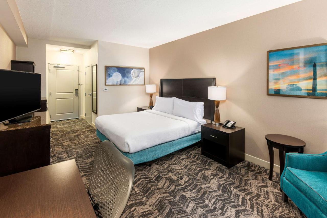 King Room - Evolution at Hilton Garden Inn Silver Spring White Oak