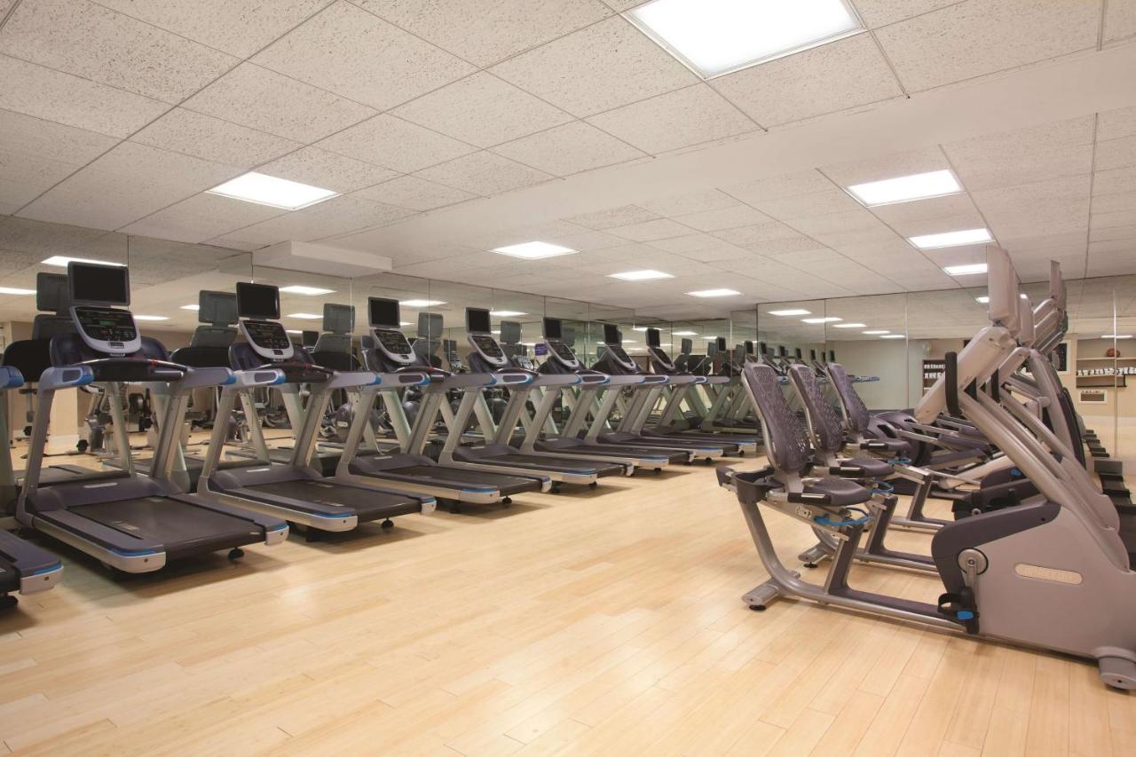 | Hilton Boston Dedham
