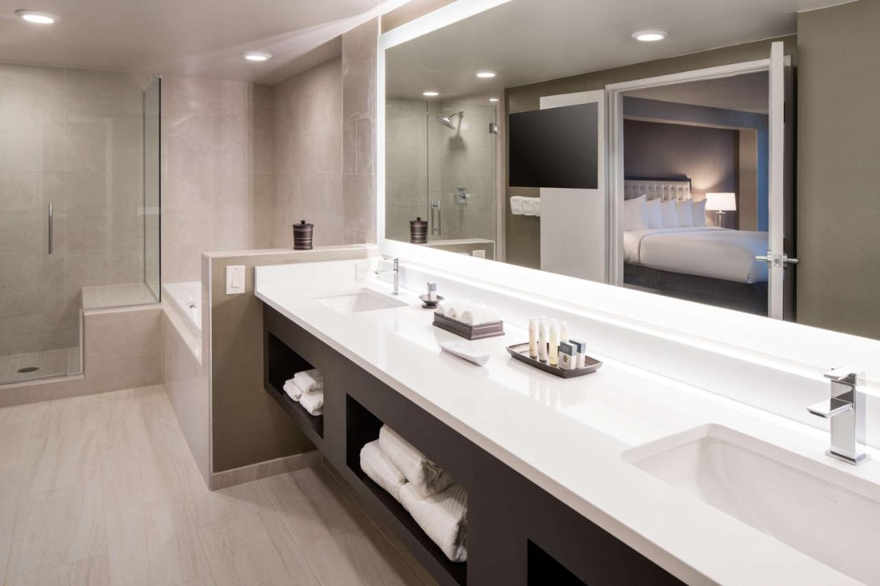 | DoubleTree by Hilton Denver Tech