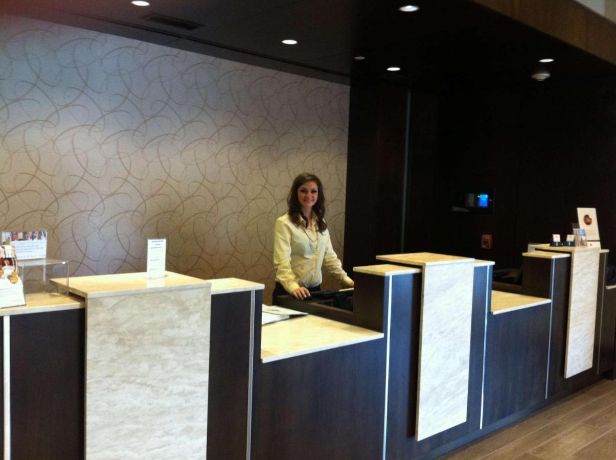 | DoubleTree by Hilton Hotel Denver - Thornton