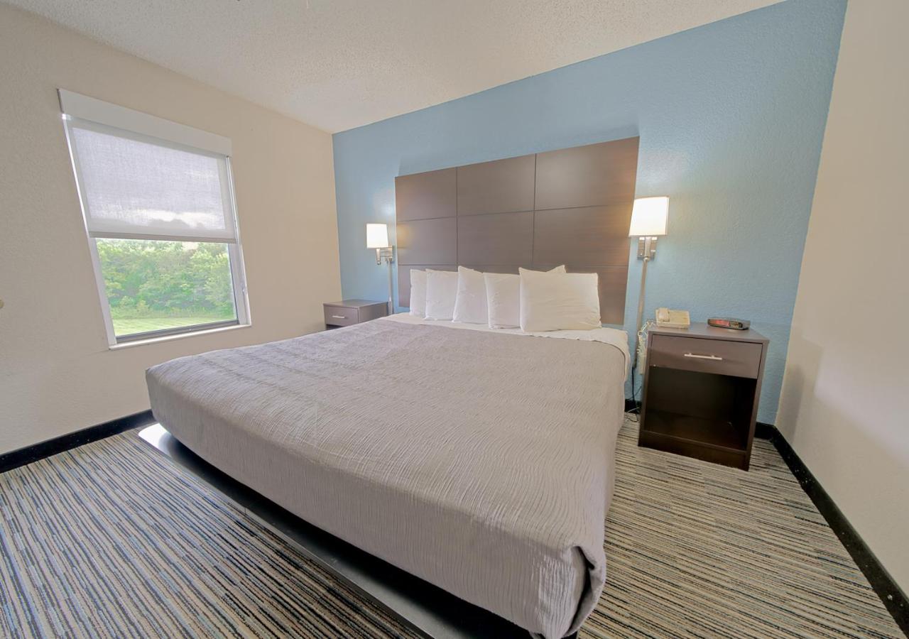 One Bedroom King Suite with Sofa Bed at All Season Suites