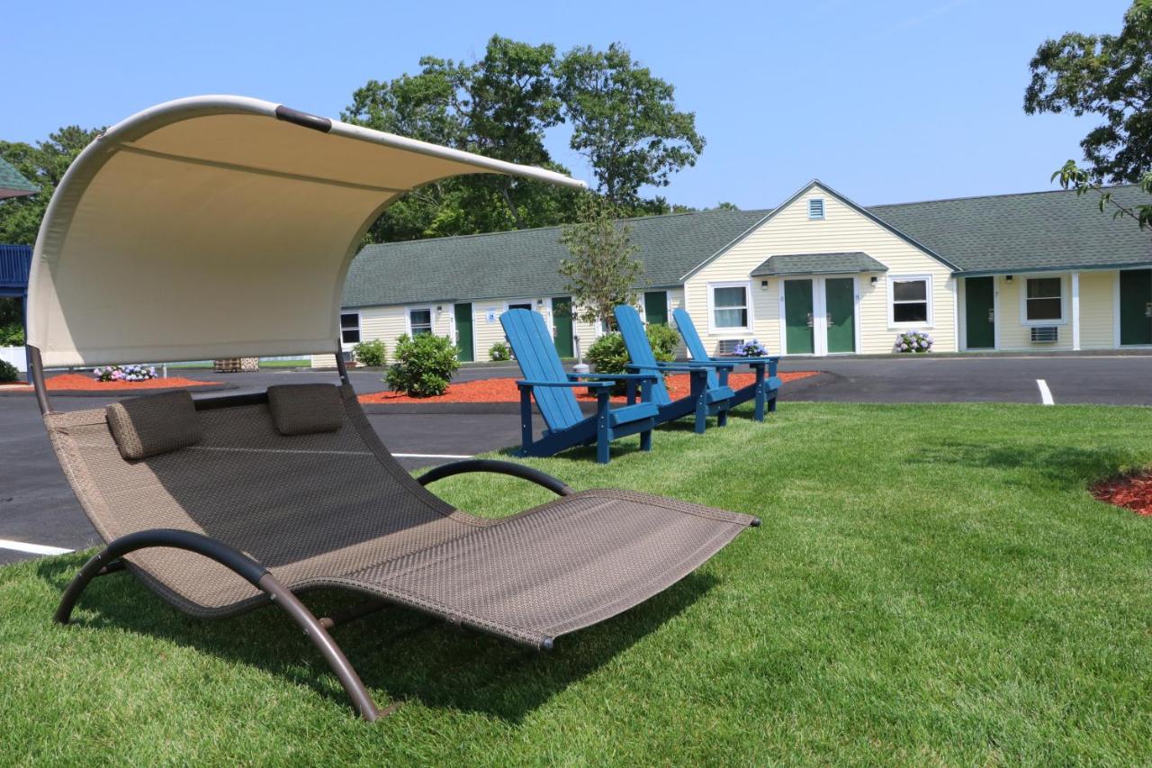 | Sunbird Cape Cod Resort