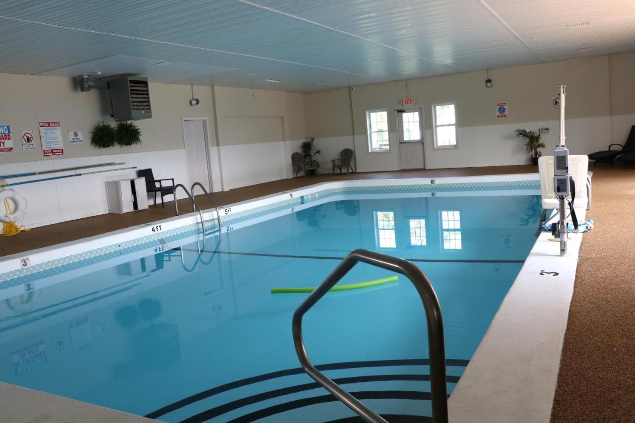 | Sunbird Cape Cod Resort