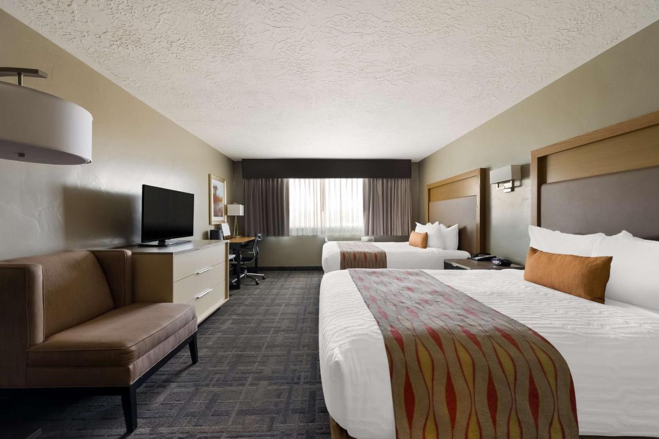  | Best Western Plus Landmark Hotel