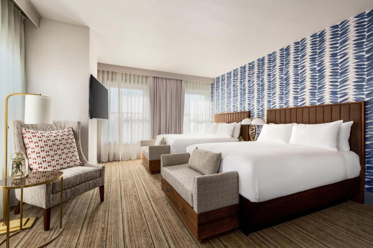 Double Queen Room at Hotel Northland, Autograph Collection